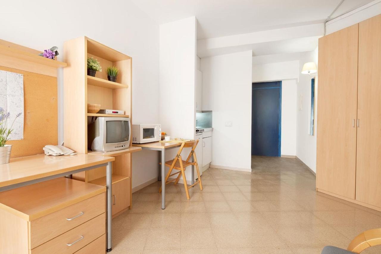 Residencia Universitaria Resa Francesc Giralt I Serra Терраса Экстерьер фото