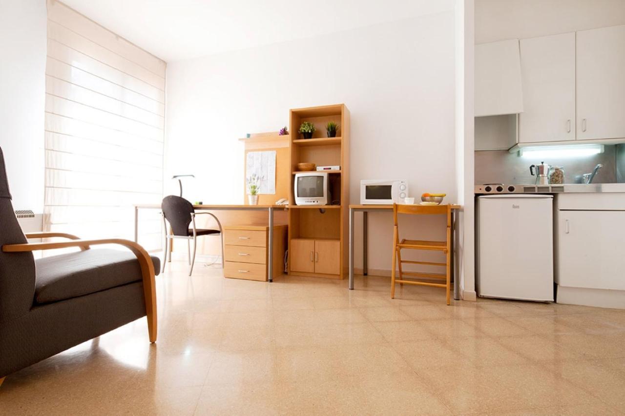 Residencia Universitaria Resa Francesc Giralt I Serra Терраса Экстерьер фото